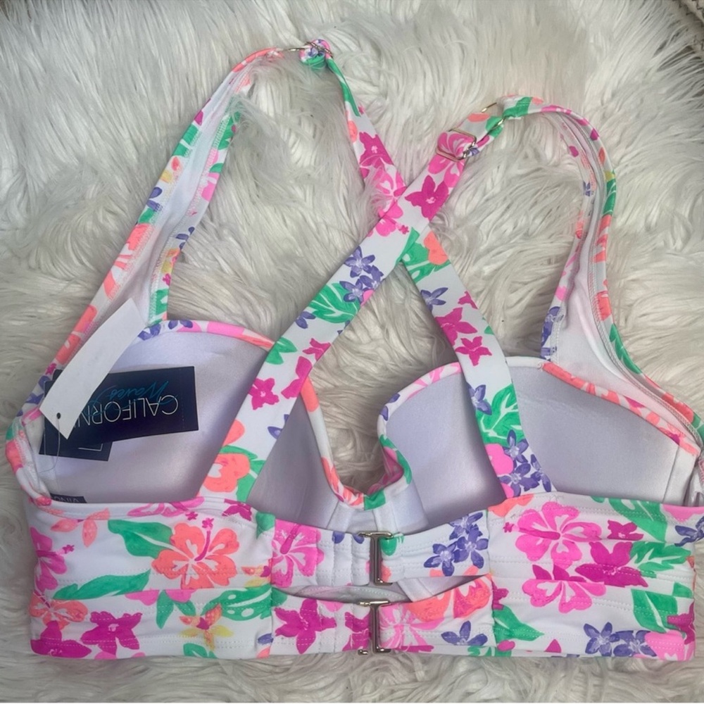 Plus Size Flower Print Pinup Style Bikini Top - Picture 5 of 5